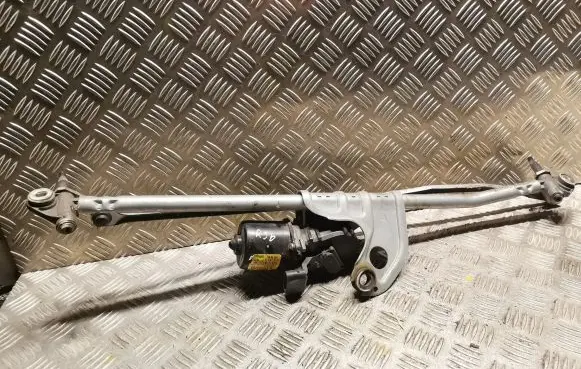 Mini One - Cooper Coupe R56 Front wiper linkage and motor 8377427