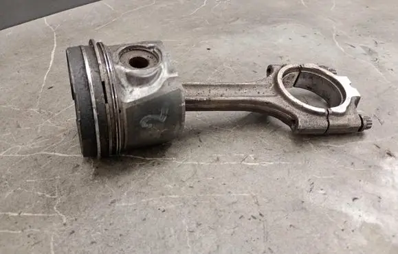 Volvo XC90 Piston 81l794