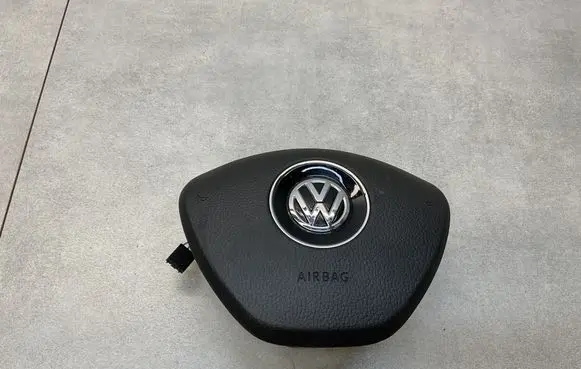 Volkswagen PASSAT B8 Steering wheel airbag 5G0880201C