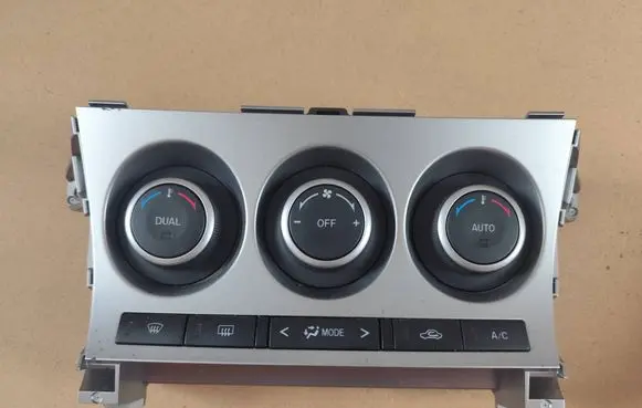 Mazda 3 II Climate control unit BBT161190J 40123 9K20A