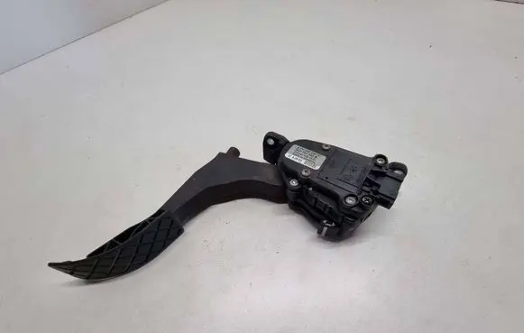 Volkswagen Golf IV Accelerator throttle pedal 6Q1721503B 6PV00849501