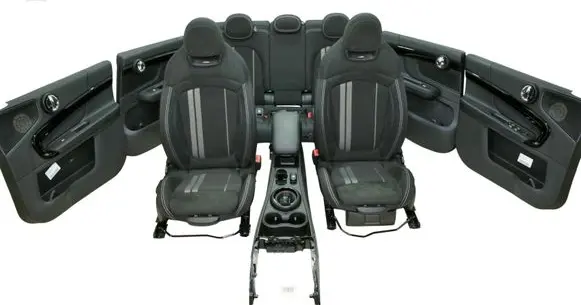 Mini Cooper Countryman F60 Seat set MINIF60
