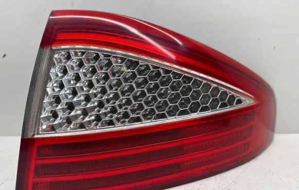 Ford Mondeo MK IV Rear/tail lights 7S7113404A