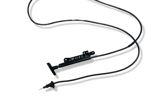 Lincoln Town Car Engine bonnet/hood lock release cable F8VB16C656AD