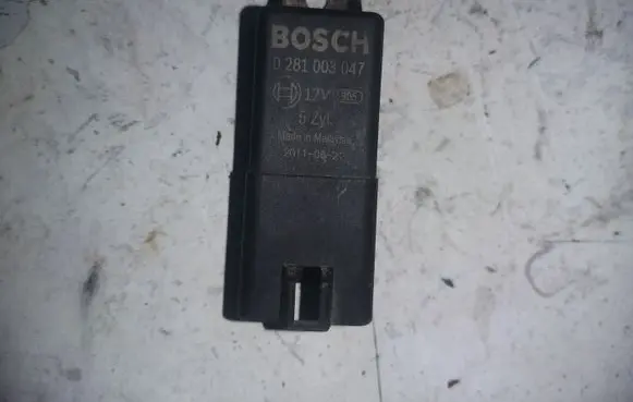 Volvo XC60 Glow plug pre-heat relay 31342686
