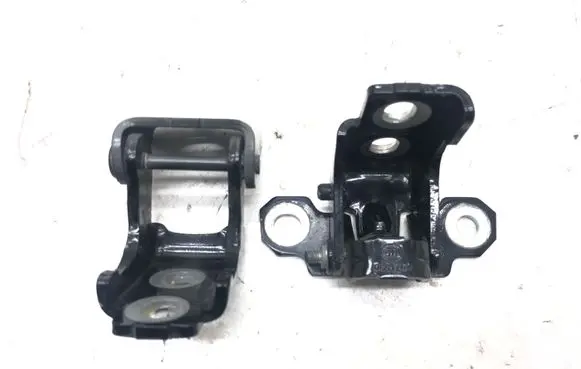 Rear door hinge set