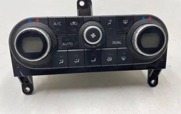 Nissan Qashqai Climate control unit 27500BR45A C0601