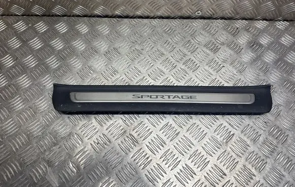 KIA Sportage Front sill trim cover 85874F1500