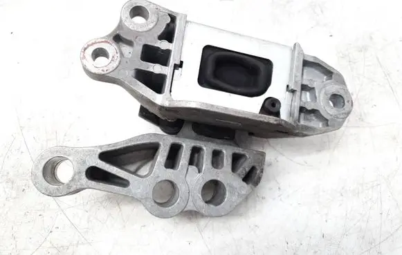 Fiat Tipo Engine mount bracket 00520407270