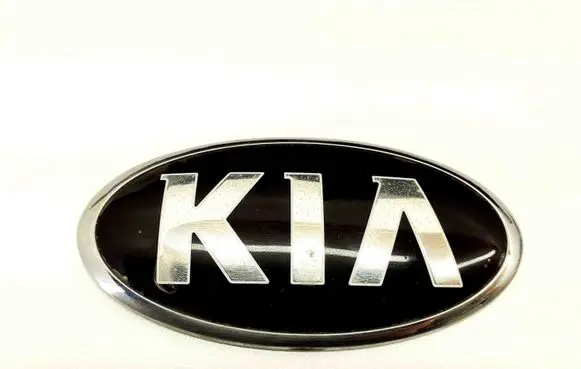 KIA Rio Manufacturer badge logo/emblem 863201W100