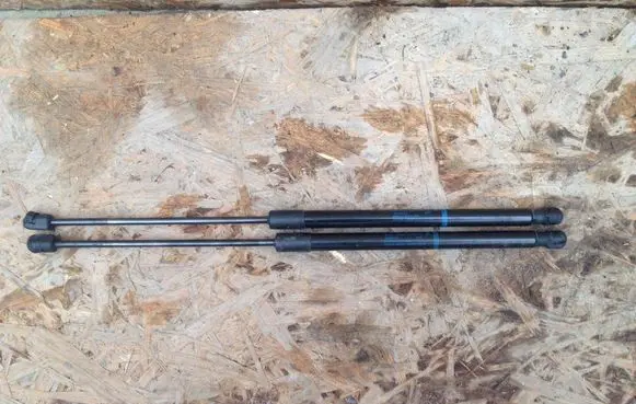 Audi Q7 4M Tailgate/trunk strut/damper 4M0827552A