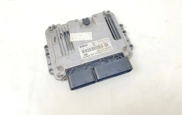Hyundai i30 Engine control unit/module 0281017215 391132A408