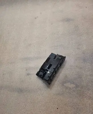 BMW 7 E38 Electric window control switch 6904306 590633