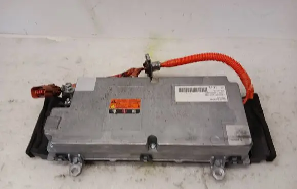 Chevrolet Volt I Voltage converter inverter 24257401 691702856