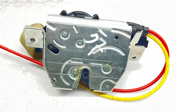 Mercedes-Benz E W211 Tailgate/trunk/boot lock/catch/latch A2117400036