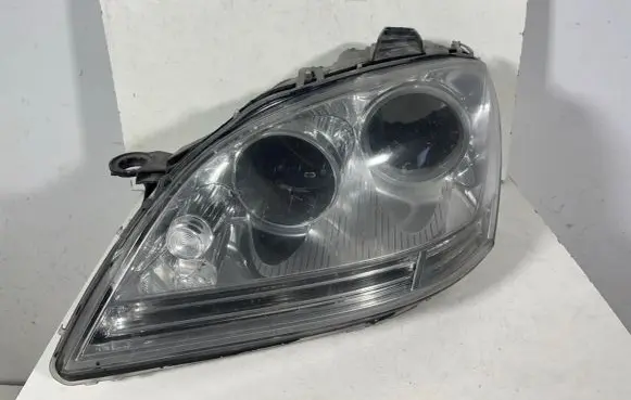 Mercedes-Benz ML W164 Headlight/headlamp