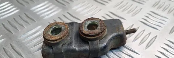 Toyota Avensis T250 Radiator mount bracket