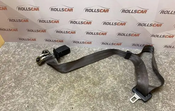 Middle seatbelt (rear)