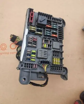 BMW X6 E71 Fuse module 518954021A 693168704