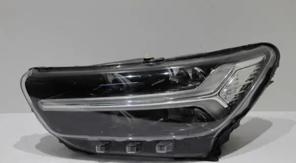 Volvo XC40 Headlight/headlamp 32342524
