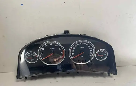 Speedometer (instrument cluster)