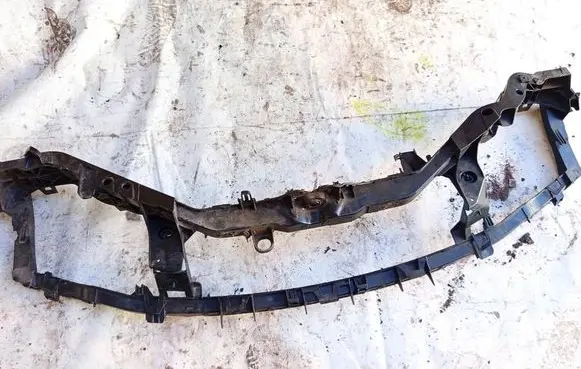 Ford Focus Radiator support slam panel 8M518B041