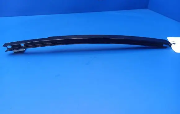 Mercedes-Benz E W211 Rear door windshield rail 