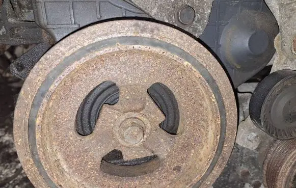 Chrysler Sebring (ST-22 - JR) Crankshaft pulley