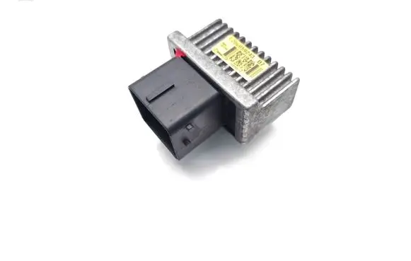 Nissan NV200 Glow plug pre-heat relay 8200859243