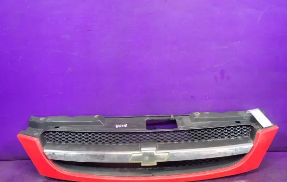 Chevrolet Lacetti Front bumper upper radiator grill 96547129