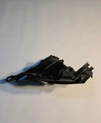 Audi Q7 4L Headlight/headlamp mounting bracket