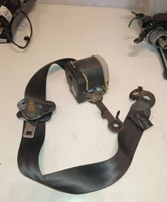 Renault Clio II Front seatbelt 068563 33019513 068563G