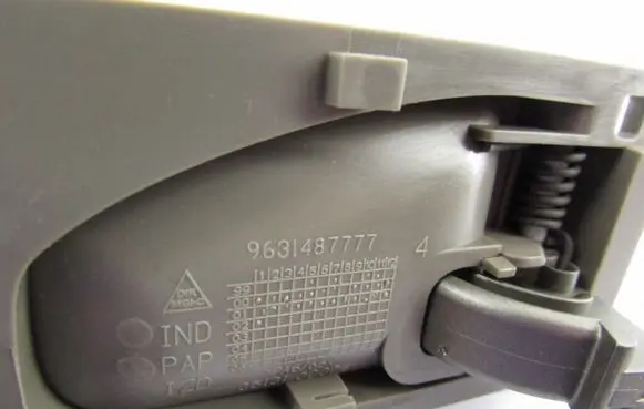 Citroen Xsara Picasso Front door interior handle 9631487777