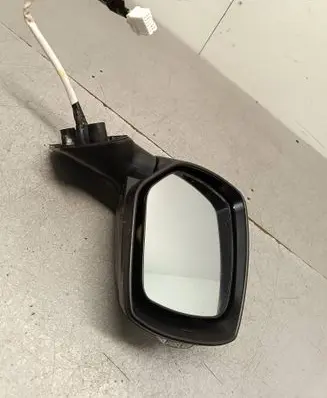 Front door electric wing mirror