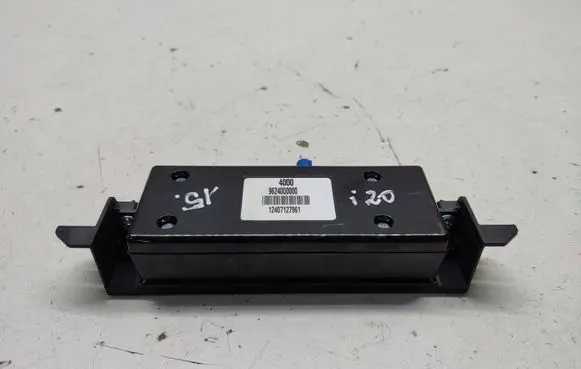 Hyundai i20 (BC3 BI3) Aerial antenna amplifier 96240Q0000 12407127961 4000