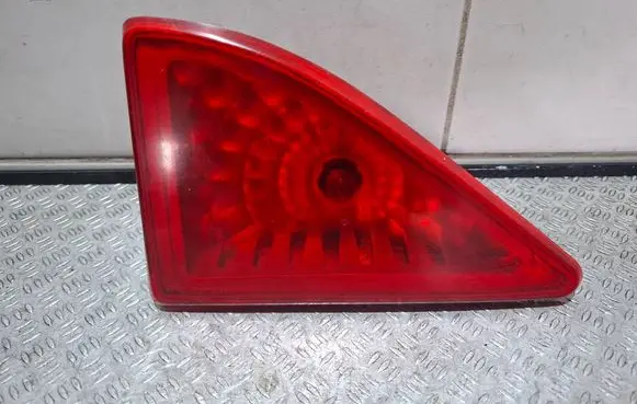 Opel Movano B Third/center stoplight 265900021R