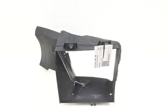 Skoda Superb B5 (3U) Intercooler air channel guide 3U0121467B