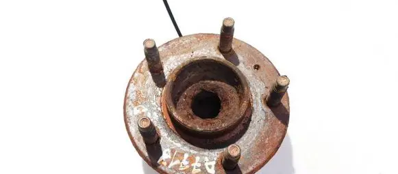 Cadillac CTS Front wheel hub