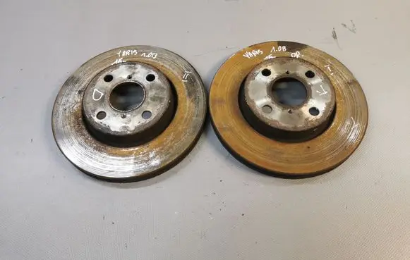 Toyota Yaris Front brake disc