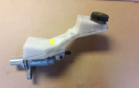 Renault Kadjar Master brake cylinder 0204796652 17302062372 782045