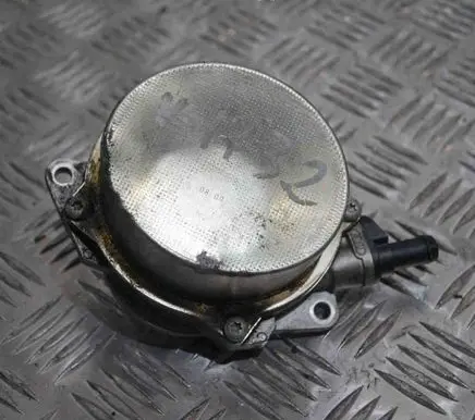 Audi A6 S6 C6 4F Vacuum pump 700906100 057145100AE
