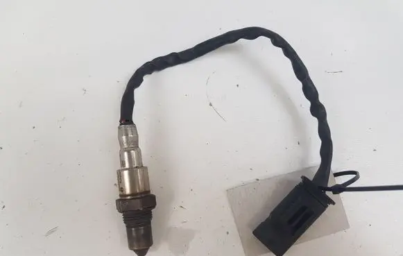 BMW 5 G30 G31 Lambda probe sensor 8589665 0281004623
