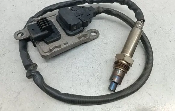 Mercedes-Benz E W213 Lambda probe sensor A0009054604 0009054604