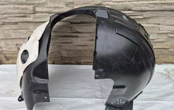Volvo EX30 Front arch 80001629