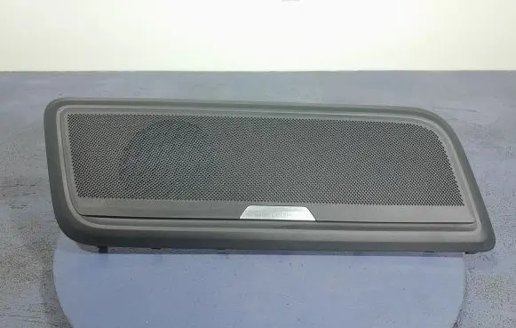 Audi A8 S8 D2 4D Subwoofer speaker 4N0863487A