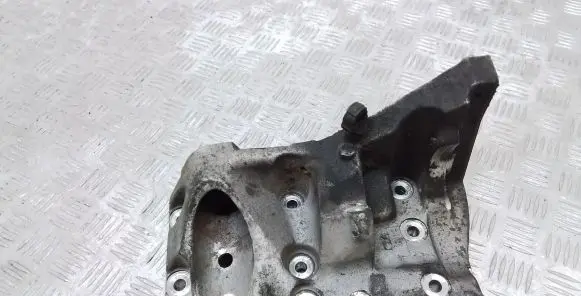 Porsche Cayenne (92A) Engine mounting bracket 9481022151R