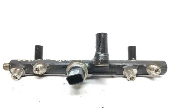 Ford Grand C-MAX Fuel main line pipe 9681909680 28497Z01 13383128
