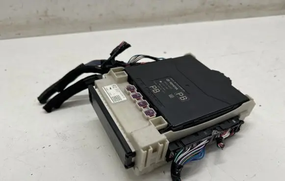 Toyota RAV 4 (XA50) Comfort/convenience module 8922142420