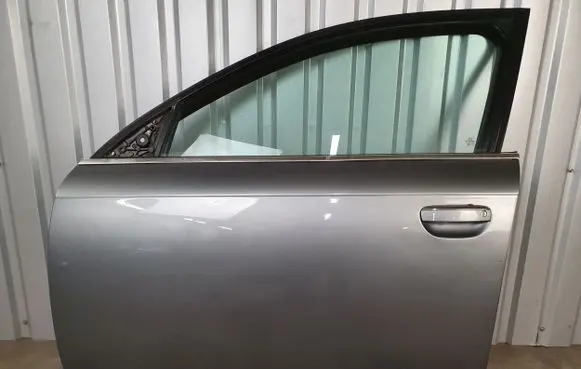 Audi A6 S6 C6 4F Front door