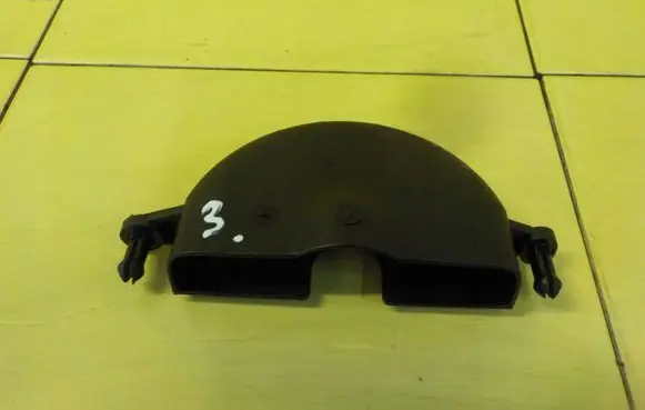 Audi A1 Timing chain cover 04E103669C